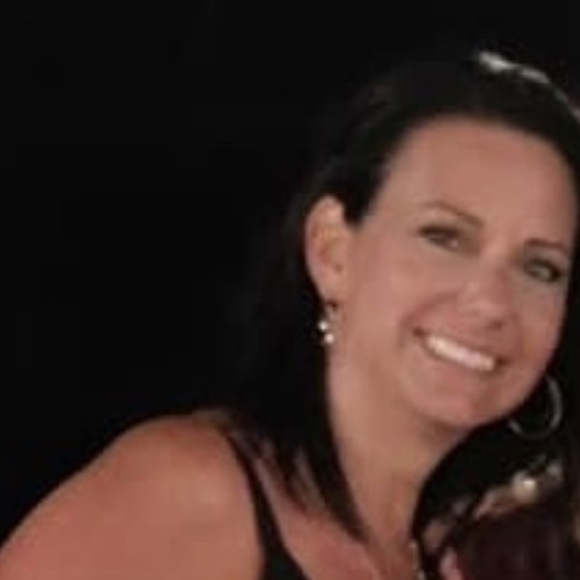 Meet your Posher, Rachel - Picture 1 of 1